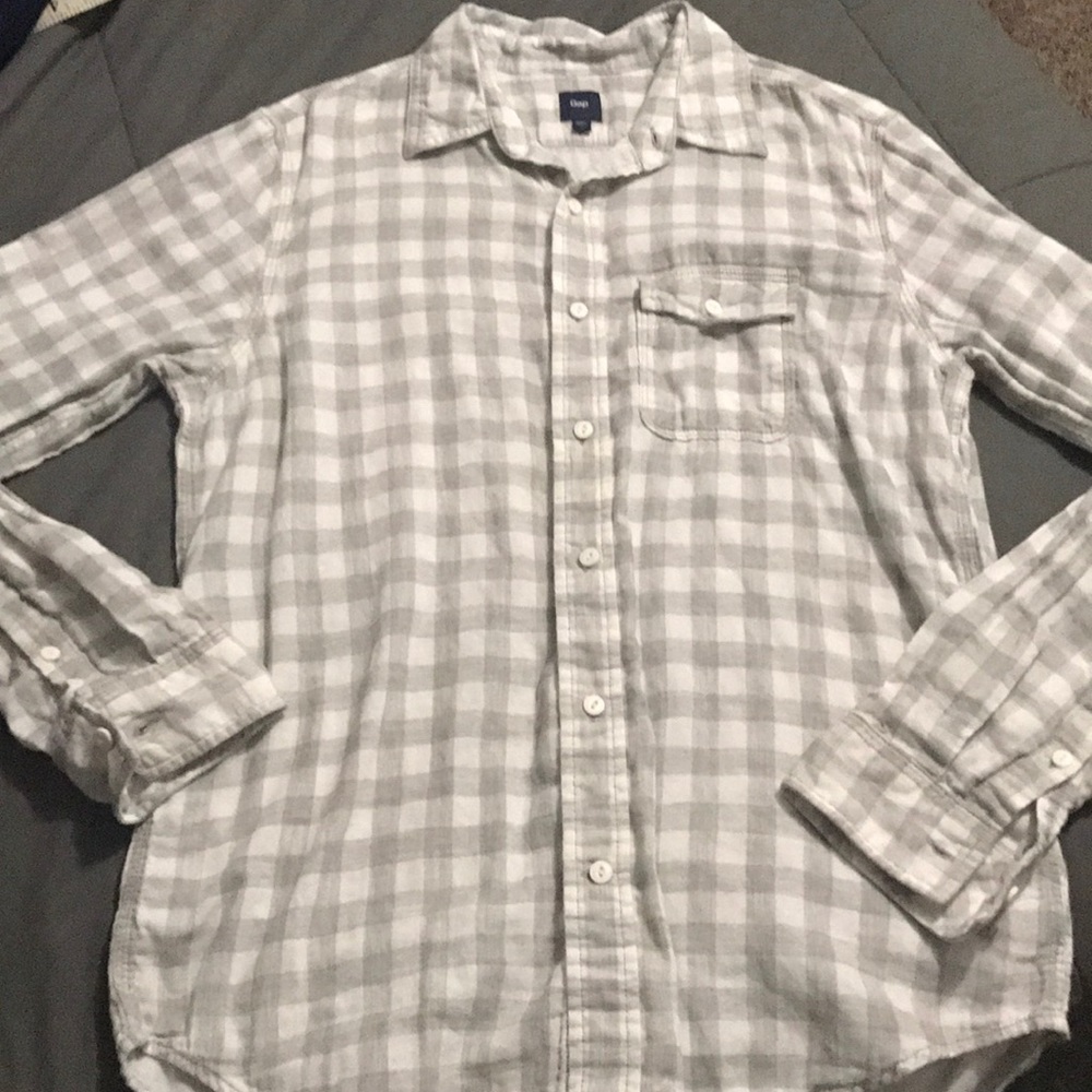 Women's Gap plaid check shirt size medium